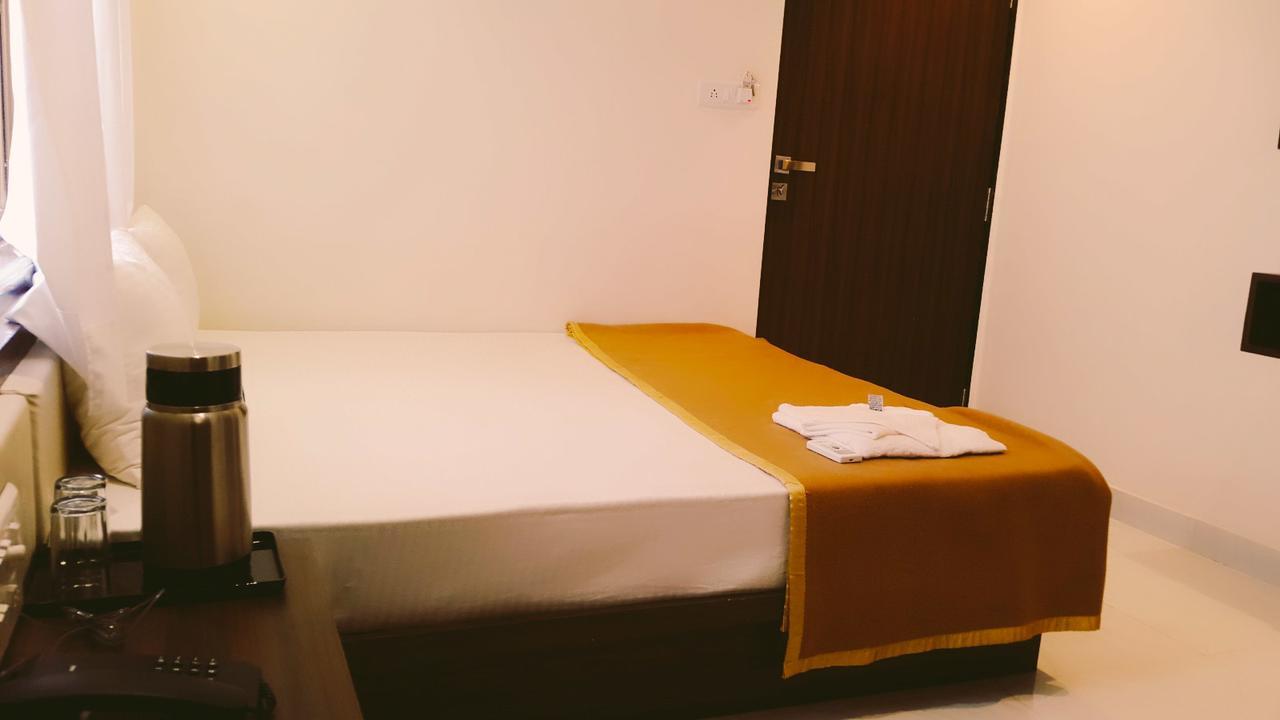 Shree Jee Intenational Hotel Nathdwara Bagian luar foto